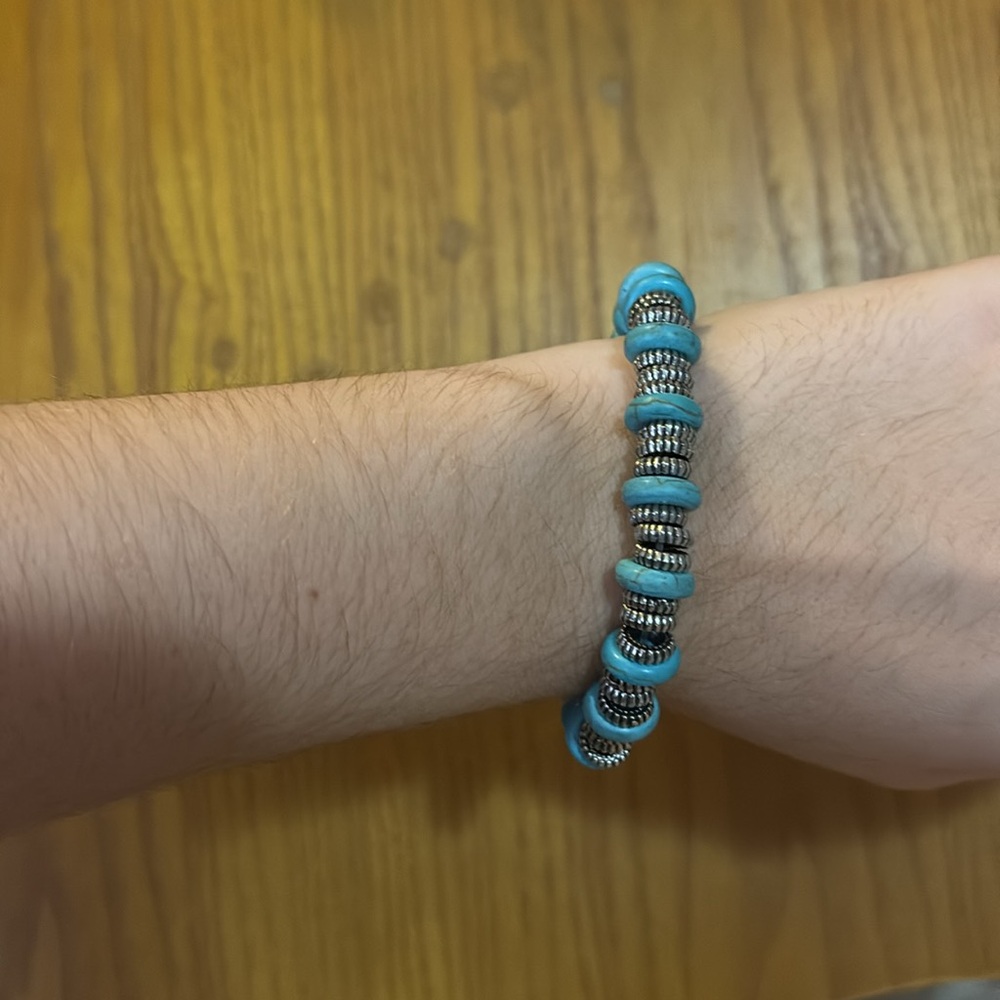 Adjustable bracelet - Picture 2 of 2